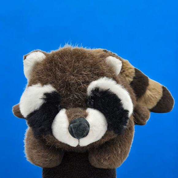 Westcliff Collection Wildlife 20" Raccoon Realistic Plush Vintage Stuffed Toy - Picture 10 of 15